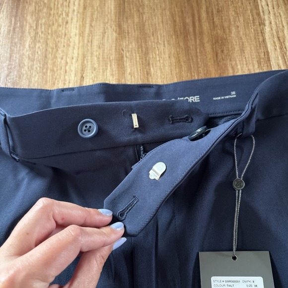 NWT G/Fore Twilight Maverick 4-Way Stretch Men's Shorts Size 38 - Picture 5 of 9